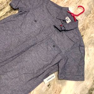 Old Navy button down short sleeve shirt